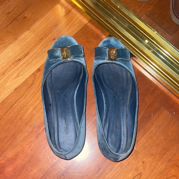 Used - Picture 3 of 3